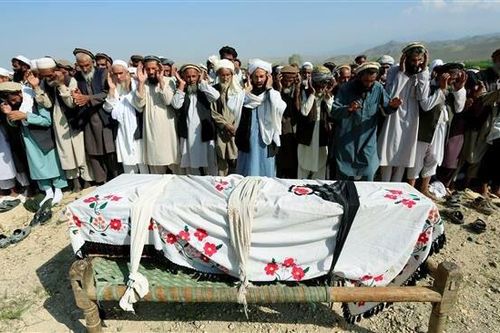 Tấn công nhầm, máy bay Mỹ khiến ít nhất 30 thường dân Afghanistan thiệt mạng