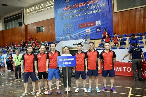 Gần 200 vận động viên tham gia Giải Bóng bàn Cúp Hội Nhà báo Việt Nam lần thứ XIII - năm 2019