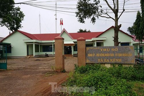 Hy hữu vợ 'quyết' khai tử cho chồng dù đang vô cùng khỏe mạnh