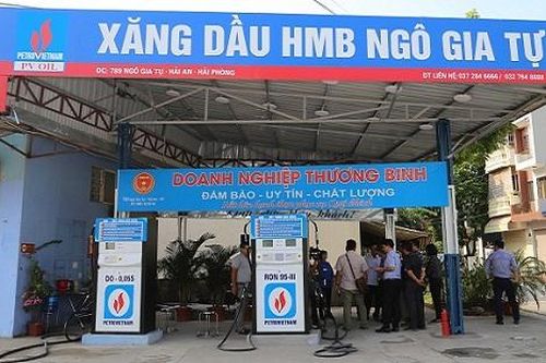 Đình chỉ hoạt động nhiều cây xăng trái phép