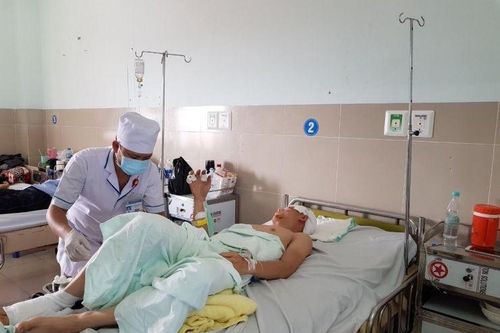 Bệnh viện quận Sài Gòn lần đầu mổ não cứu sống nạn nhân tai nạn giao thông