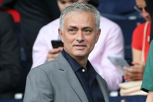 HLV Mourinho ra yêu sách với Real Madrid