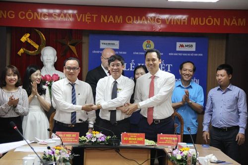 Lễ ký kết thỏa thuận hợp tác vì phúc lợi đoàn viên Công đoàn Giáo dục
