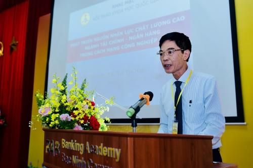 Phát triển nhân lực chất lượng cao lĩnh vực tài chính - ngân hàng trong CMCN 4.0