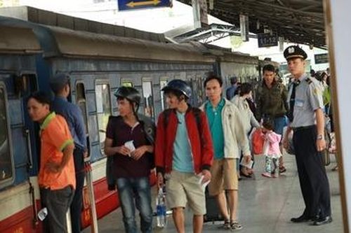 Tiếp nhận đăng ký mua vé tàu Tết tập thể tại ga Sài Gòn