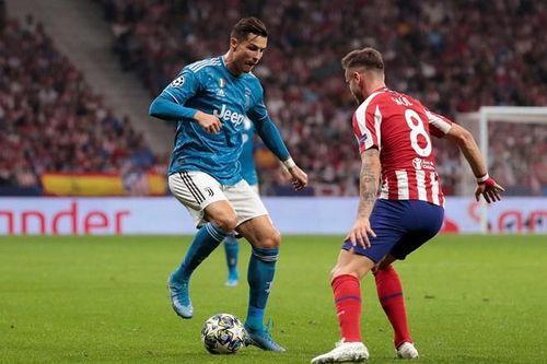 Ronaldo ghi bàn và kiến tạo giúp Juventus giành 3 điểm