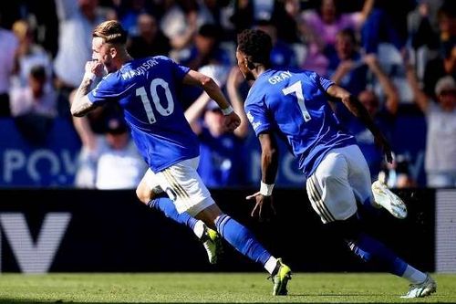 Vòng 6 Premier League: Leicester hạ Tottenham 2-1