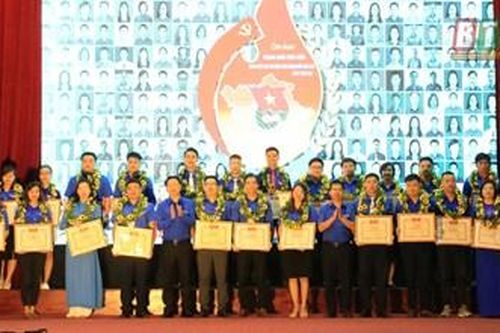 Tuyên dương đoàn viên, thanh niên tiêu biểu Đoàn khối cơ quan các tỉnh, thành phố phía Bắc