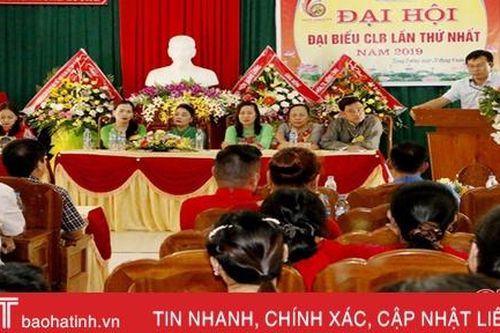 Ra mắt CLB Bảo tồn di sản hát chầu văn & nghi lễ hầu đồng phường Trung Lương