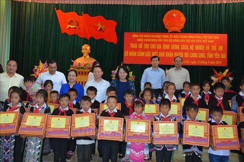 Phó Chủ tịch nước Đặng Thị Ngọc Thịnh thăm, làm việc tại Mù Cang Chải, Yên Bái
