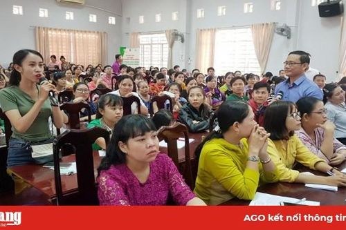Hội Liên hiệp Phụ nữ tỉnh tổ chức tư vấn sức khỏe cộng đồng về hậu quả trẻ biếng ăn