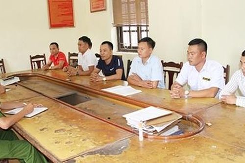 Tạm giam giám đốc công ty mua bán nợ trong vụ cưỡng đoạt 8 ô tô khách