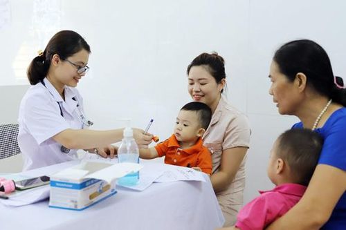 Tăng giám sát, ngăn chặn dịch bệnh bùng phát
