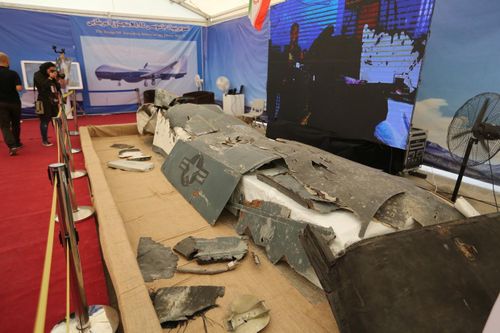 Iran trưng bày hàng loạt UAV bị bắn hạ của Mỹ