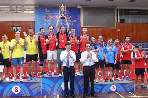 Liên Chi hội Nhà báo Bộ Công an vô địch đồng đội nam