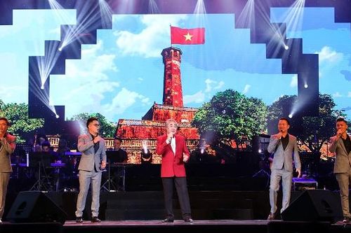 Đong đầy cảm xúc với 'Nhớ mùa thu Hà Nội'