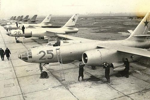 Bất ngờ với máy bay ném bom duy nhất của không quân Việt Nam
