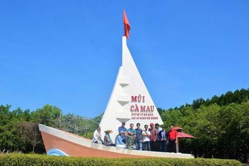 Đất mũi Cà Mau - nơi 'đất biết nở, rừng biết đi và biển sinh sôi'