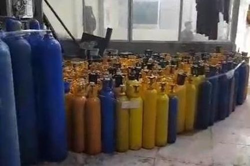 Khởi tố vụ buôn lậu 'khí cười' xảy ra tại Công ty hóa chất Hoa Việt