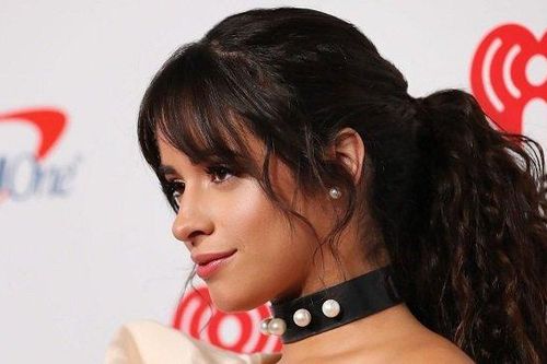 Hậu công khai tình cảm, Camila Cabello khoe nhan sắc rạng rỡ trên thảm đỏ