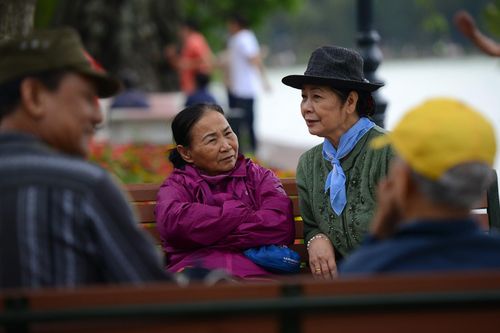 Hà Nội đón gió lạnh đầu mùa