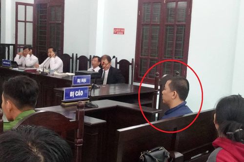 Vụ bé gái sinh con sau nhiều lần bị chú dượng xâm hại: Tòa trả hồ sơ yêu cầu điều tra bổ sung