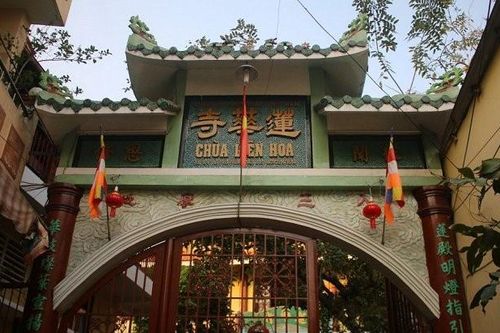 Khuyến nghị không đốt vàng mã, đồ mã trong các cơ sở thờ tự, di tích và lễ hội: Những ngôi chùa không vàng mã