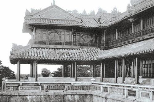 Văn hóa tuần này: thảo luận về Chữ Quốc ngữ và 'Tinh túy xứ An Nam'