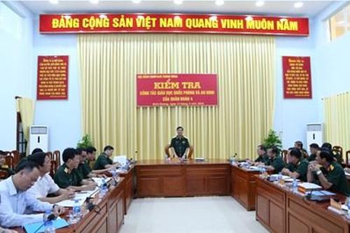 Kiểm tra công tác giáo dục quốc phòng và an ninh tại Quân đoàn 4