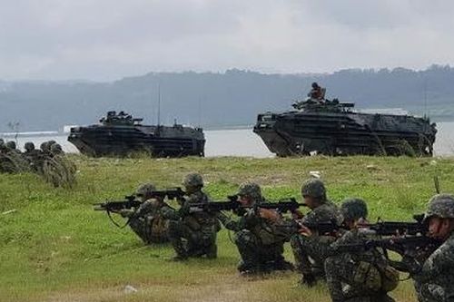 Phô trương sức mạnh của AAV gần Biển Đông, Philippines nói không nhắm vào bất cứ khu vực nào