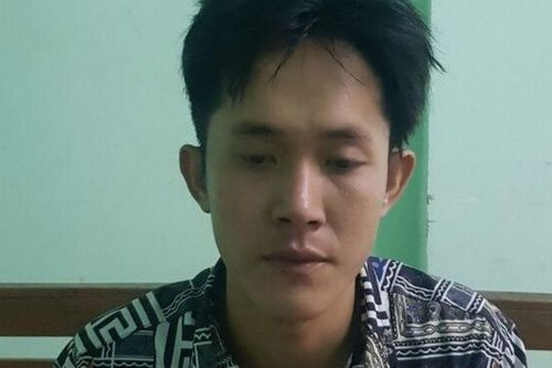 Đâm chết người ngủ lại nhà bạn gái vì ghen
