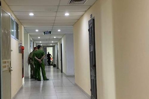 Phát hiện thi thể người đàn ông trong căn chung cư khóa trái