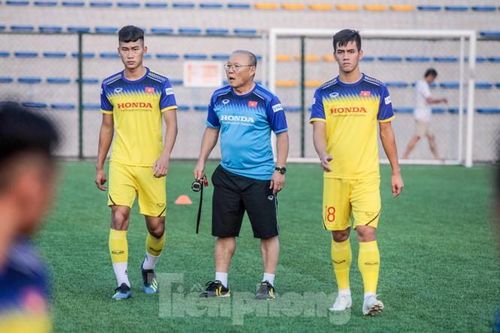 Mục kích thầy Park rèn quân ở tuyển U22 Việt Nam