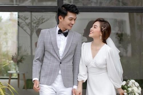 Diễn viên Quang Tuấn kỉ niệm 3 năm kết hôn cùng Linh Phi