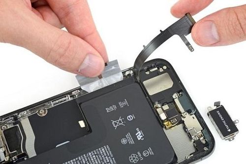 'Mổ bụng' iPhone 11 Pro Max