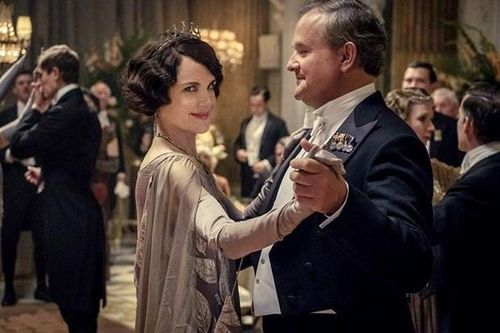 Phiên bản điện ảnh 'Downton Abbey' đánh bại phim của Brad Pitt