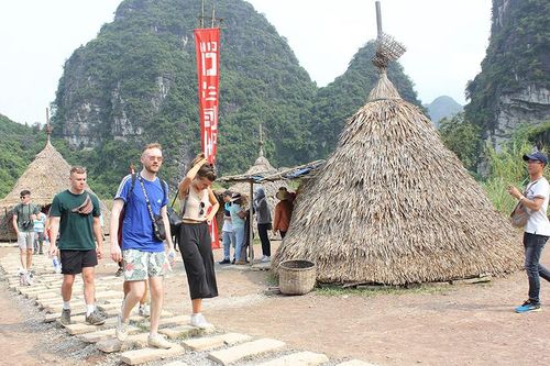 Phim trường 'Kong' trong Quần thể danh thắng Tràng An bị tháo dỡ