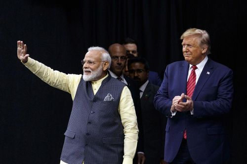 TT Donald Trump khuyến khích các thỏa thuận năng lượng, đầu tư Mỹ-Ấn