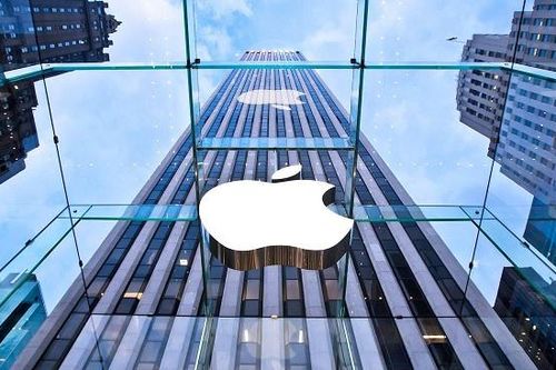 Mỹ bất ngờ miễn thuế nhập khẩu linh kiện của Apple từ Trung Quốc