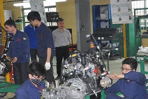 Khai thác thế mạnh ngành công nghiệp ưu tiên
