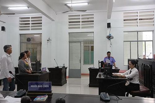 Vào tù vì tổ chức đánh bạc
