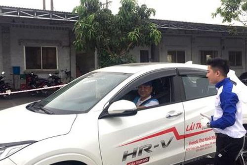 Honda Ôtô Ninh Bình tổ chức đào tạo hướng dẫn lái xe an toàn cho khách hàng
