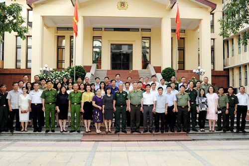 Bộ Công an gặp mặt Lớp bồi dưỡng kiến thức Quốc phòng, An ninh khóa 77