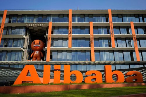 Trung Quốc cử quan chức tới làm việc ở Alibaba và 99 công ty tư nhân