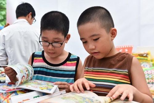 'Chừng nào không đọc sách, chúng ta vẫn bên rìa phát triển'