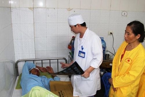 Ba người chết và mất tích do nổ, cháy tàu cá ở Thanh Hóa