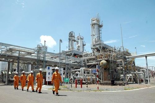Tháo gỡ rào cản pháp lý trên thị trường khí