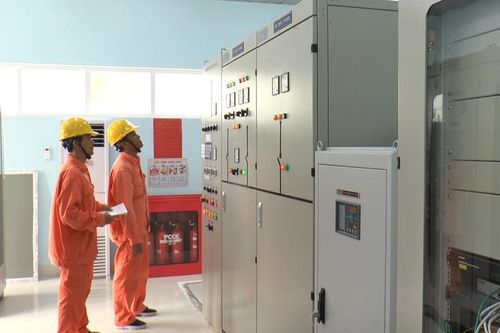 Cà Mau: Triển khai thực hiện thí điểm phương thức thanh toán tiền điện không dùng tiền mặt