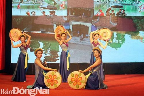 Triển lãm ảnh và phim phóng sự - tài liệu trong Cộng đồng ASEAN