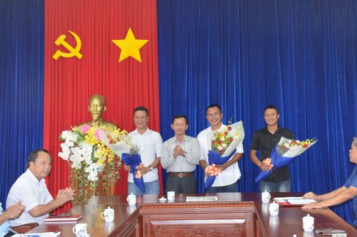 Gia Lai: Biểu dương phóng viên phát hiện đường dây gỗ lậu